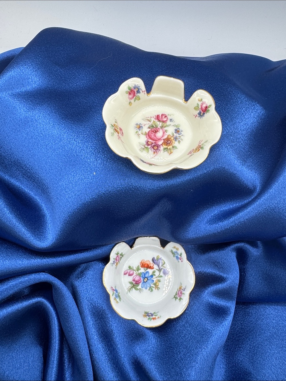 Pair of Floral Porcelain Pin Dishes - Scalloped Edge Bavaria Tirschenreuth